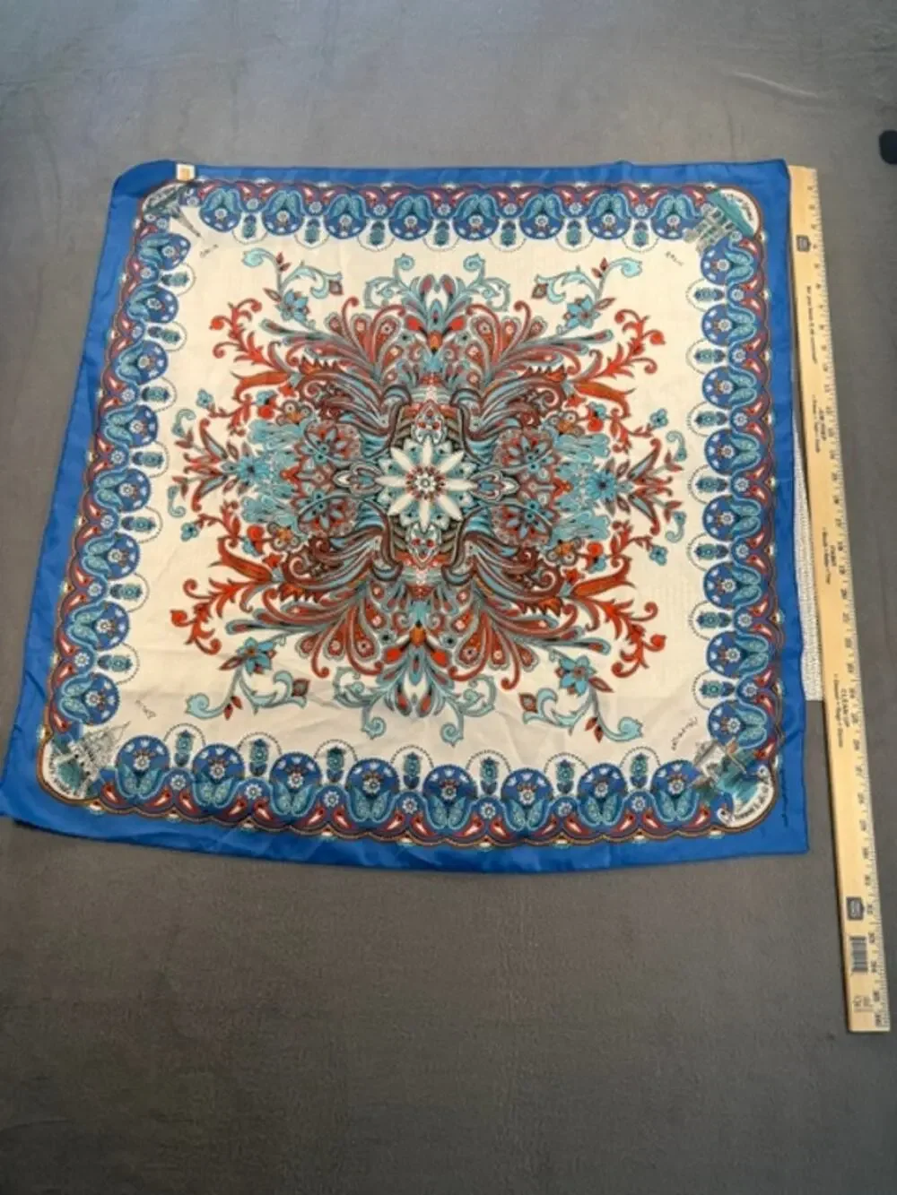 SCARF WITH NICE PATTERNS  30'' X 30''